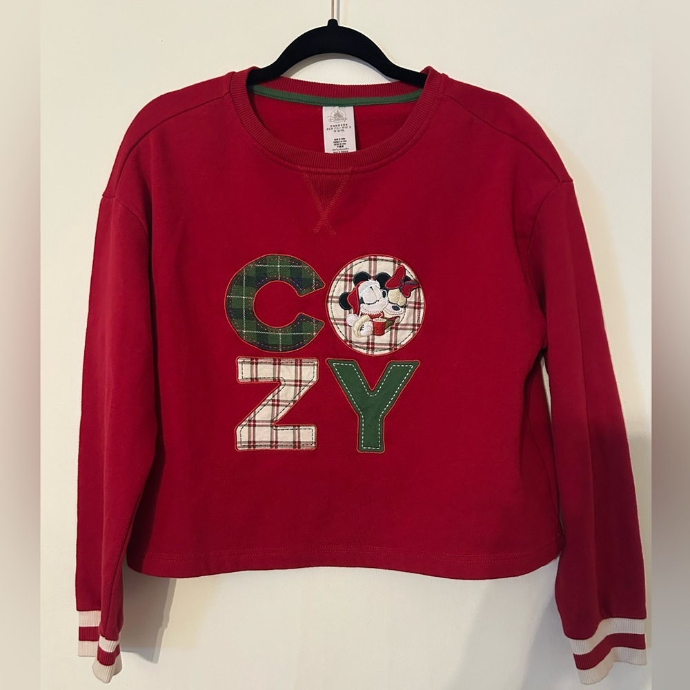 Vintage Disney Mickey and Minnie cropped sweatshirt. Size M